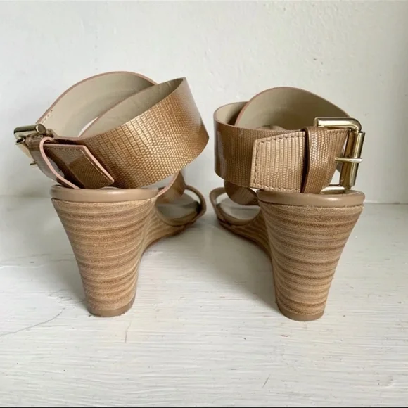 Agl Nude Patent Leather Lizard Embossed Ankle Wrap Wedge Sandal 38 1/2 - Picture 7 of 12